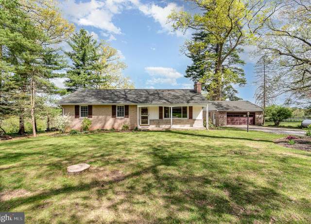 Property at 38 Half Mile Dr, Gardners, PA 17324, 3 beds, 1.5 baths