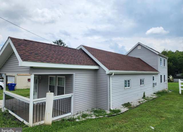 Property at 30 Prospect Rd, Carlisle, PA 17015, 3 beds, 1 bath