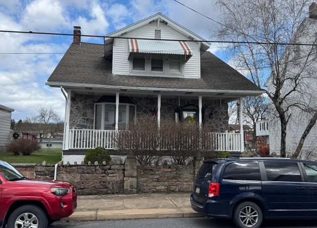 Property at 27 N Balliet St, Frackville, PA 17931, 3 beds, 1.5 baths