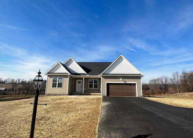 Property at 310 Steeple View Dr #18, Hanover, PA 17331, 3 beds, 2 baths