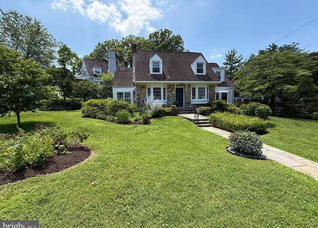 Property at 898 N Kentucky St, Arlington, VA 22205, 4 beds, 3 baths