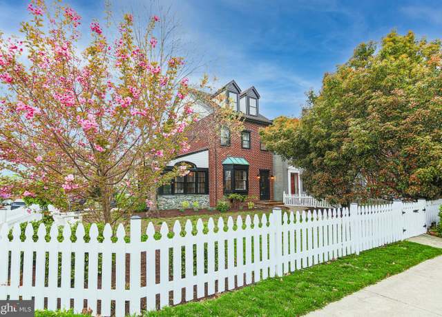 Property at 902 Green St, Alexandria, VA 22314, 4 beds, 3 baths
