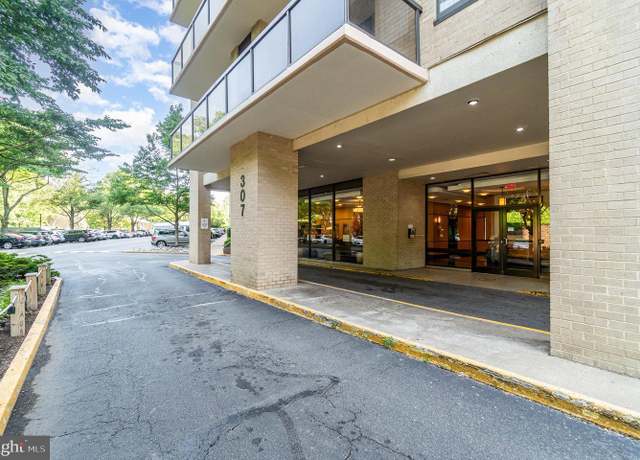 Property at 307 Yoakum Pkwy #716, Alexandria, VA 22304, 1 bed, 1 bath