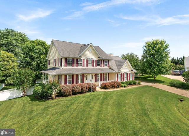 Property at 302 Edgar Ct, Berryville, VA 22611, 4 beds, 2.5 baths