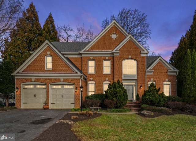 Property at 2156 Bonaventure Dr, Vienna, VA 22181, 5 beds, 3.5 baths