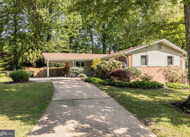 Property at 8716 Kenilworth Dr, Springfield, VA 22151, 3 beds, 2.5 baths
