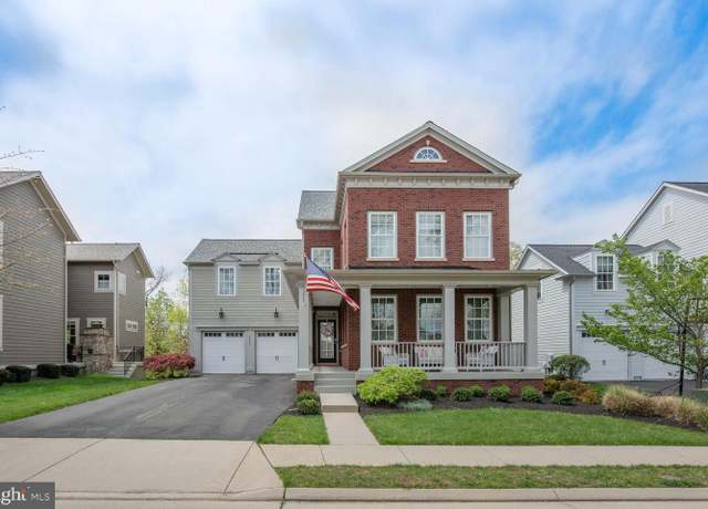 Property at 24947 Greengage Pl, Aldie, VA 20105, 4 beds, 4.5 baths