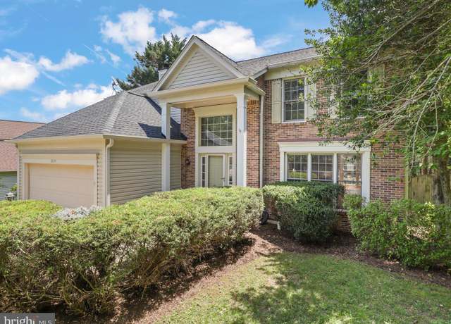 Property at 2869 Chevoit Hill Ct, Woodbridge, VA 22191, 4 beds, 3.5 baths