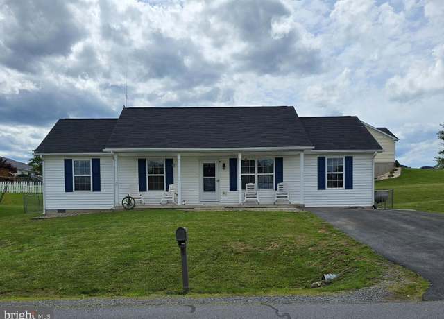 Property at 294 Dinali Dr, Martinsburg, WV 25403, 4 beds, 2 baths