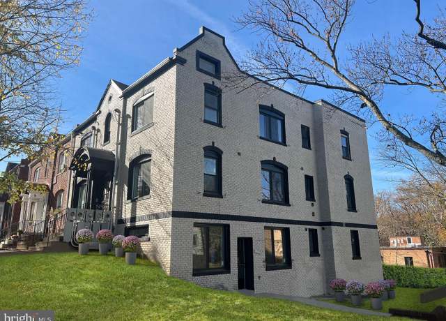 Property at 2524 41st St NW Ph 4, Washington, DC 20007, 3 beds, 2.5 baths