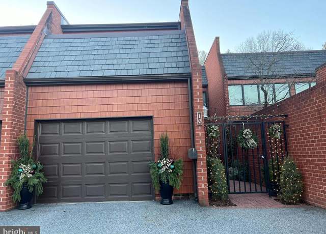 Property at 10 Malibu Ct, Towson, MD 21204, 3 beds, 3.5 baths