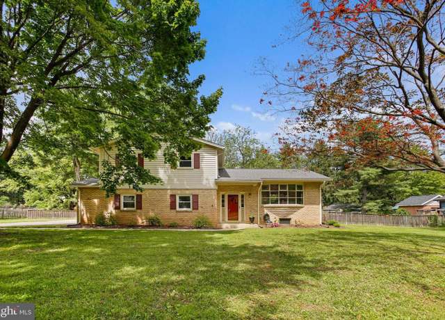 Property at 7006 Summerfield Dr, Frederick, MD 21702, 3 beds, 2.5 baths