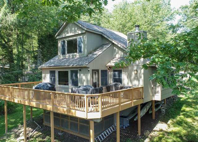 Property at 130 Timberloft Cir #14, Oakland, MD 21550, 3 beds, 3 baths
