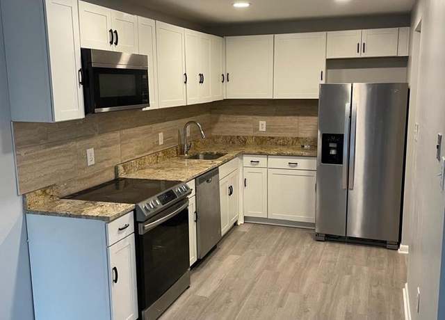 Property at 7553 Woodbine Dr, Laurel, MD 20707, 3 beds, 1.5 baths