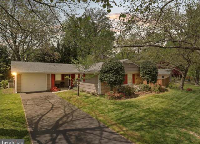 Property at 4426 Ockford Ln, Bowie, MD 20715, 3 beds, 2 baths