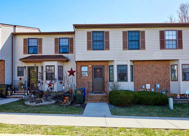 Property at 10 Bordenshire Dr, Bordentown, NJ 08505, 2 beds, 2.5 baths