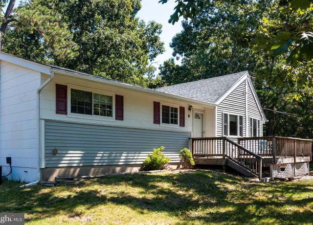 Property at 3203 N Lakeshore Dr, Browns Mills, NJ 08015, 3 beds, 1.5 baths
