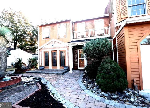 Property at 3 Millbank Ln, Voorhees, NJ 08043, 4 beds, 3.5 baths