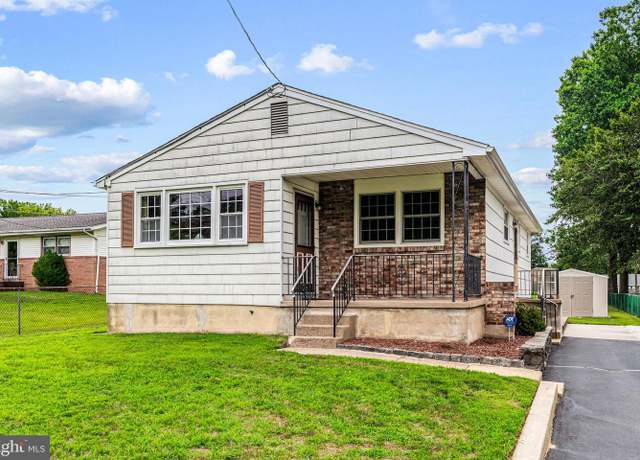 Property at 1321 Stewart Ave, Blackwood, NJ 08012, 3 beds, 1 bath
