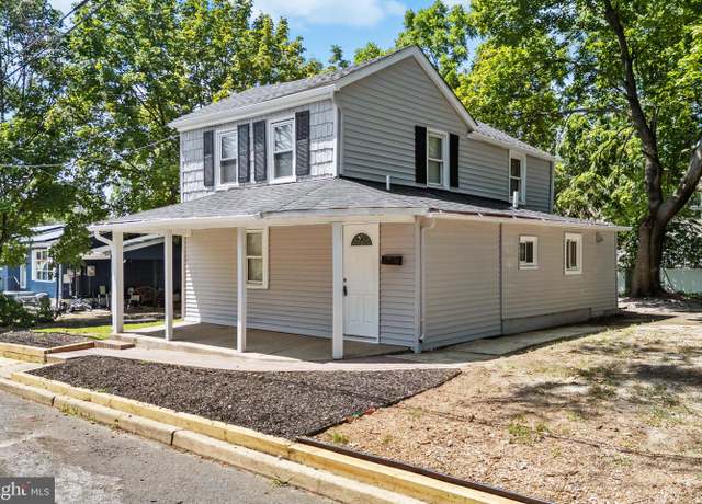 Property at 27 E Phoenix Ave, Lawnside, NJ 08045, 2 beds, 2 baths