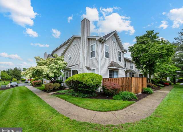 Property at 7206 Sheffield Dr, Morrisville, PA 19067, 2 beds, 1.5 baths