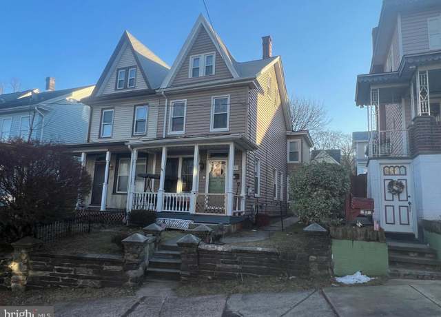 Property at 95 Center Ave, Jim Thorpe, PA 18229, 4 beds, 1 bath