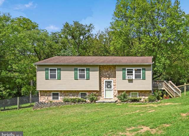 Property at 61 Farm Ln, Atglen, PA 19310, 3 beds, 1.5 baths