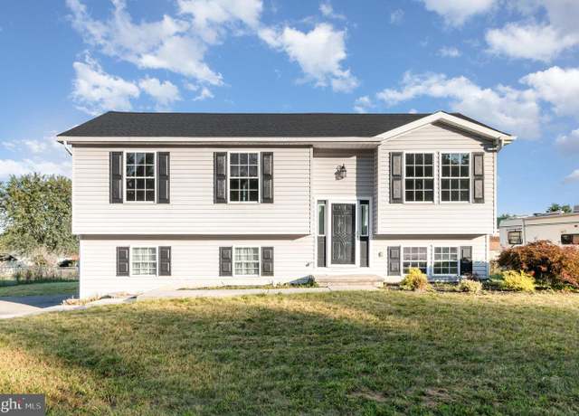Property at 341 Cortland Cir, Shippensburg, PA 17257, 3 beds, 2 baths