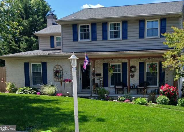 Property at 209 Oxford Dr, Lititz, PA 17543, 5 beds, 2.5 baths