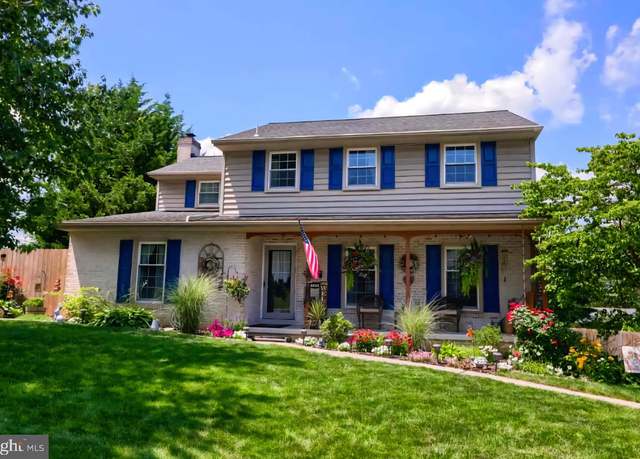 Property at 209 Oxford Dr, Lititz, PA 17543, 5 beds, 2.5 baths