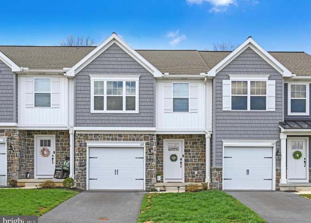 Property at 109 Beech Tree Ct, Annville, PA 17003, 3 beds, 2.5 baths