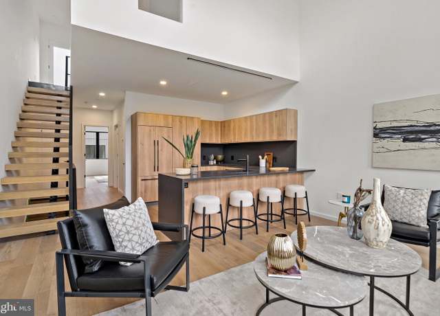 Property at 1712 Christian St #3, Philadelphia, PA 19146, 2 beds, 2 baths