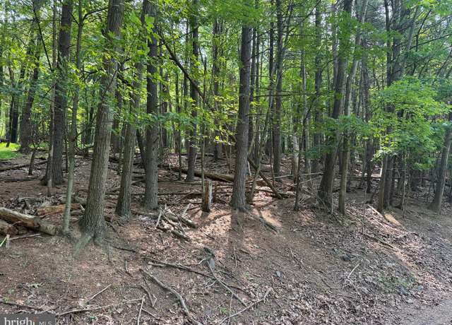 Property at 2380 Cheyenne Dr, Auburn, PA 17922