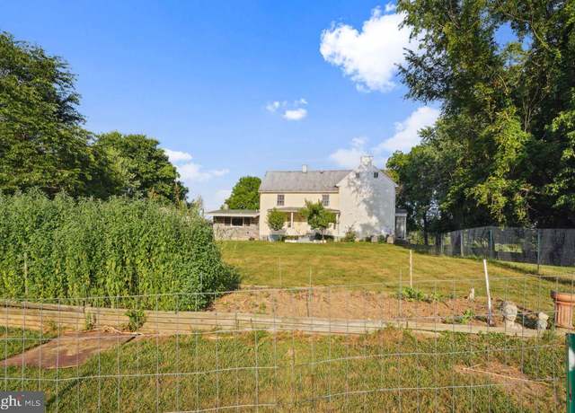 Property at 177 Elsie Dr, Kearneysville, WV 25430, 4 beds, 2 baths