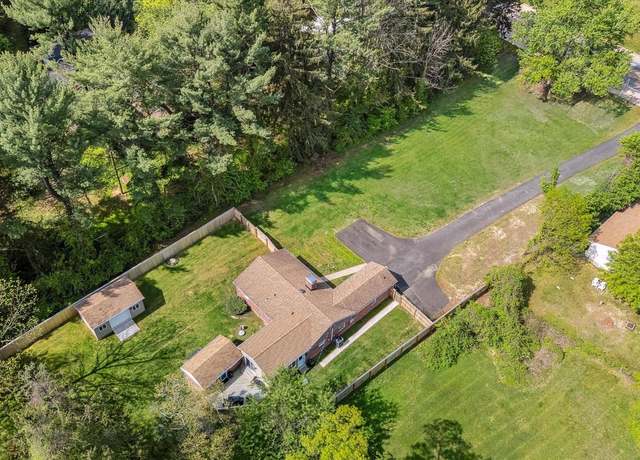 Property at 2304 Milltown Rd, Wilmington, DE 19808, 3 beds, 2 baths