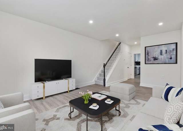 Property at 1215 W Third St, Wilmington, DE 19805, 4 beds, 2 baths