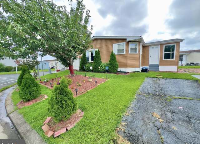 Property at 2 Raspberry Ct, Middle River, MD 21220, 3 beds, 2 baths