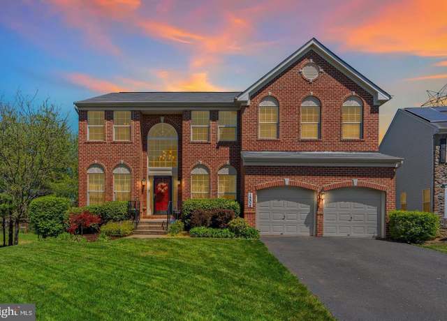 Property at 1204 Northern Lights Dr, Upper Marlboro, MD 20774, 5 beds, 3.5 baths