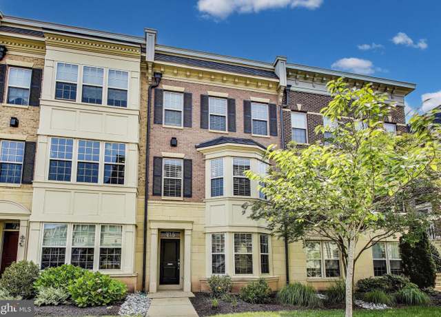 Property at 716 River Mist Dr #226, Oxon Hill, MD 20745, 3 beds, 4 baths