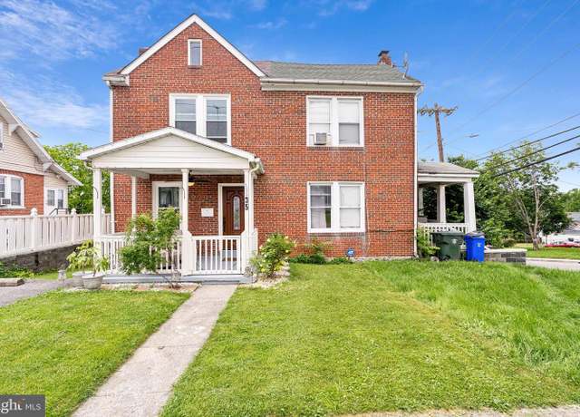 Property at 35 N Cleveland Ave, Hagerstown, MD 21740, 3 beds, 1.5 baths