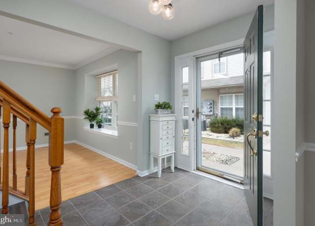 Property at 2608 Beacon Hill Dr, Sicklerville, NJ 08081, 3 beds, 2.5 baths