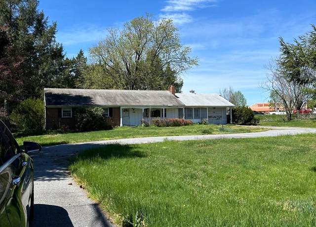 Property at 73 Berlin Cross Keys Rd, Williamstown, NJ 08094, 3 beds, 1 bath