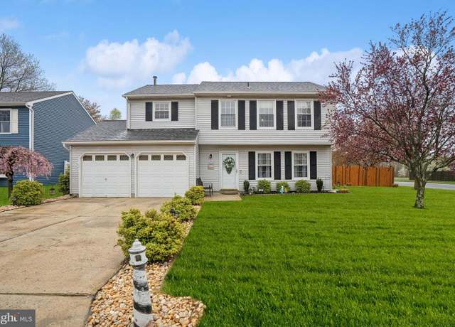Property at 137 Robins Run E, Swedesboro, NJ 08085, 4 beds, 2.5 baths