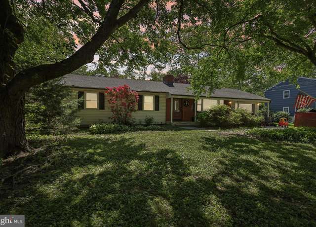 Property at 947 Old York Rd, Hightstown, NJ 08520, 3 beds, 2 baths