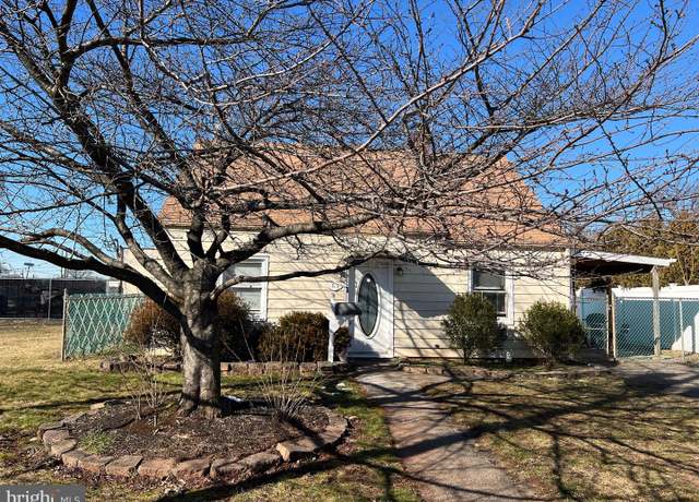 Property at 69 Ovington Ave, Edison, NJ 08817, 4 beds, 1 bath