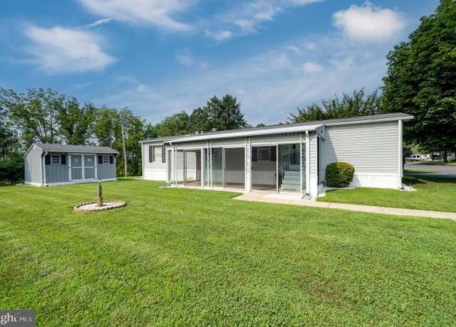 Property at 3450 Mountain Rd Unit M50, Hamburg, PA 19526, 2 beds, 1.5 baths