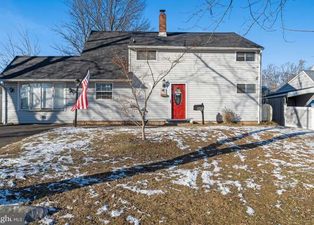 Property at 41 Idolstone Rd, Levittown, PA 19057, 4 beds, 2 baths