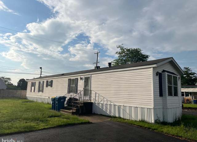 Property at 2104 Barton Dr, Morrisville, PA 19067, 2 beds, 2 baths