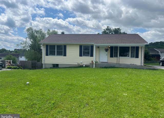 Property at 8774 Oxford Cir, Waynesboro, PA 17268, 3 beds, 1 bath