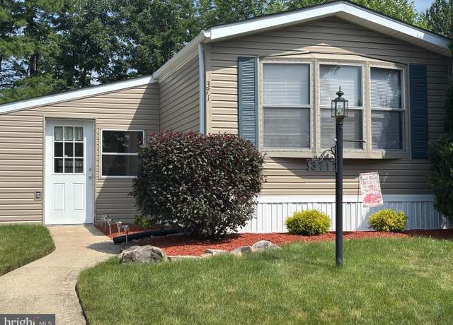 Property at 371 Woodstream Way, North Wales, PA 19454, 2 beds, 1.5 baths